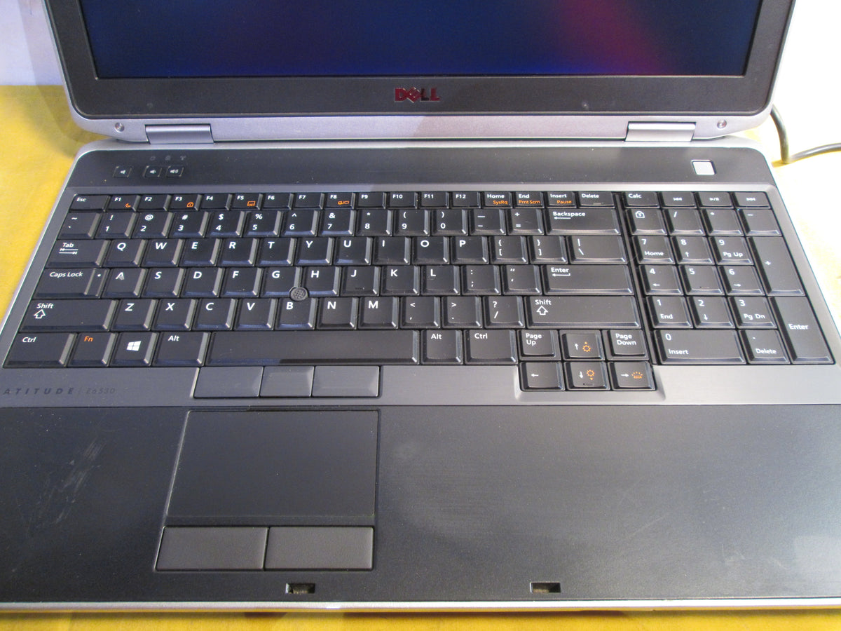Dell Latitude E6530 Intel Core i7 2.70GHz 8G Ram Laptop {NVIDIA 