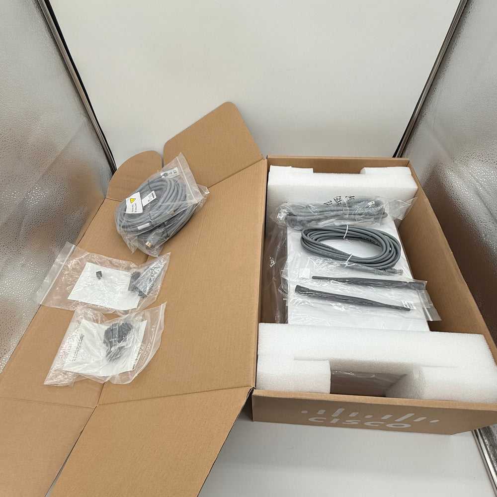 New Open Box Cisco TTC6-13 CS-CODEC-PRO+ V01 Webex Smartnet Conference KIT Pro