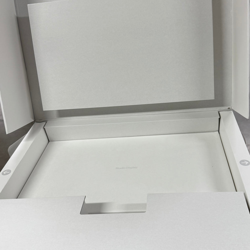 New Open Box Apple Studio Display 27" 5K Retina Monitor Nano-Texture Glass A2525