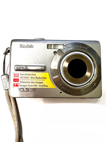 Kodak M1063 Digital Camera 10.3 Compact Digital Camera No Battery No Charger