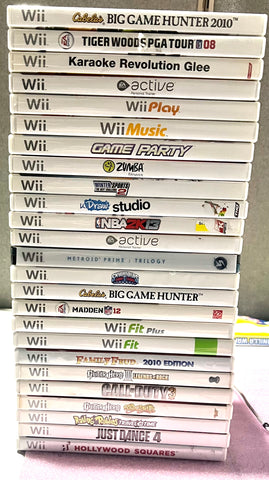 Lot of 25 NINTENDO Wii Video Games Including Call of Duty/ Raving Rabbids