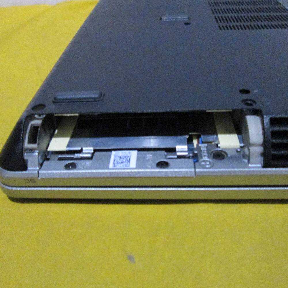 Dell Latitude E6330 Intel Core i7 3.00GHz 4G Ram Laptop {Integrated Graphics} - Securis